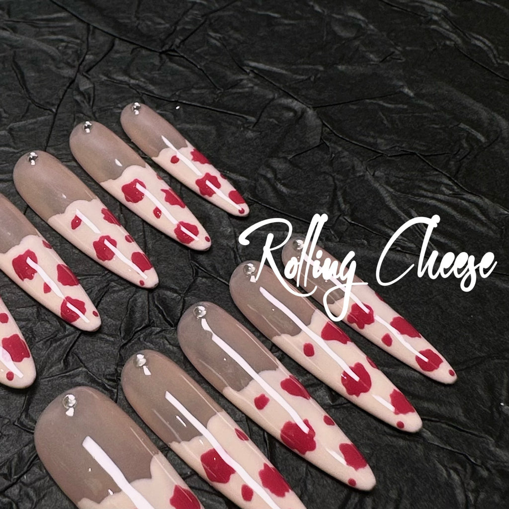 🍓 Strawberry Cream Press-On Nails – Sweet & Spicy Retro Vibes
