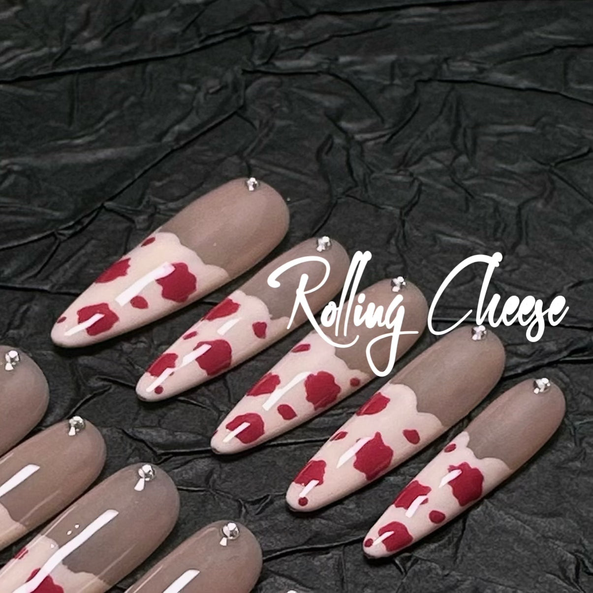 🍓 Strawberry Cream Press-On Nails – Sweet & Spicy Retro Vibes