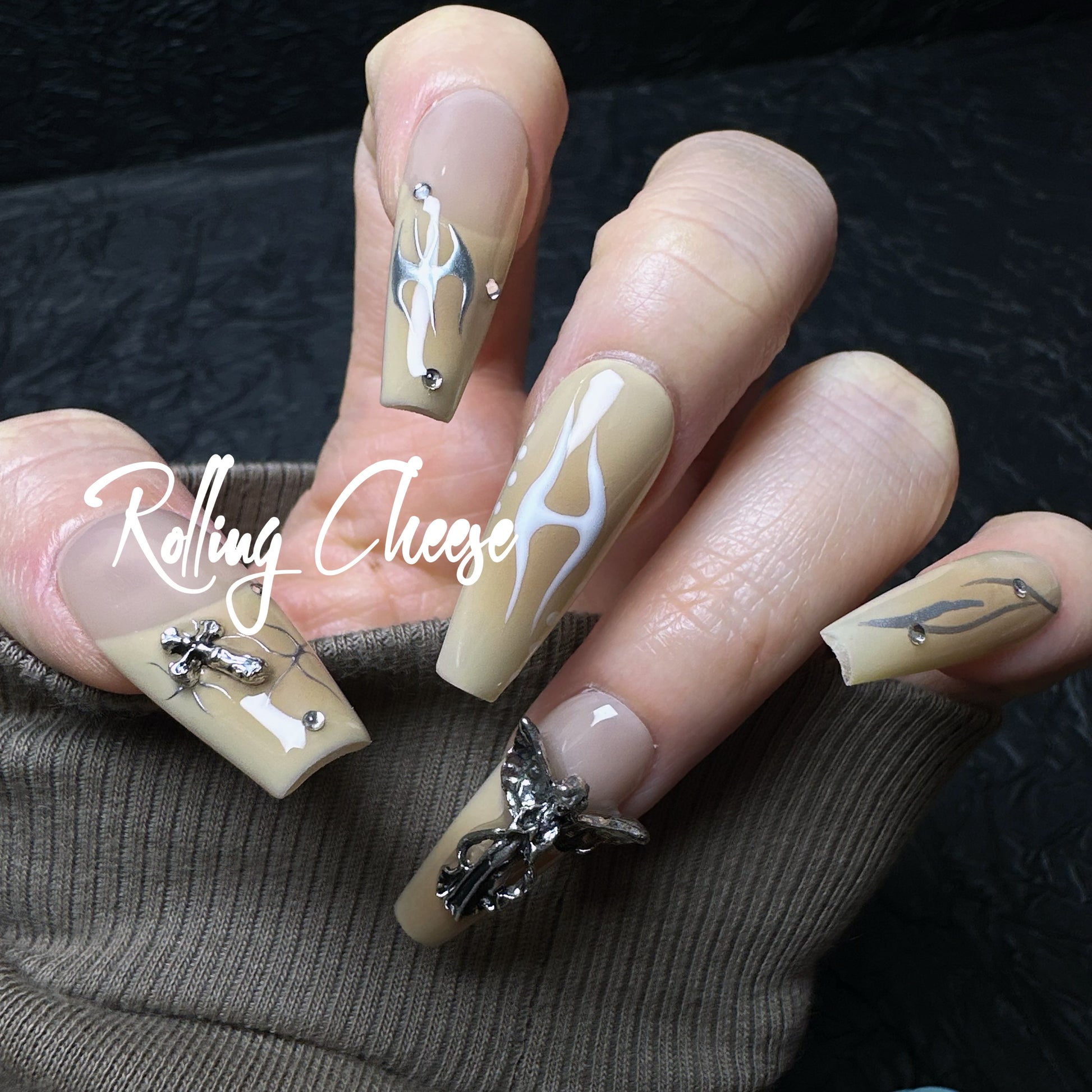 🔥 Golden Pearl Blaze – Statement Press-On Nails with Gothic Charms