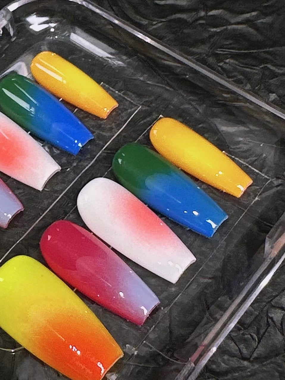 🦄 Color Pop Gradient Press-On Nails – Vibrant Ombre Rainbow Set 🌈