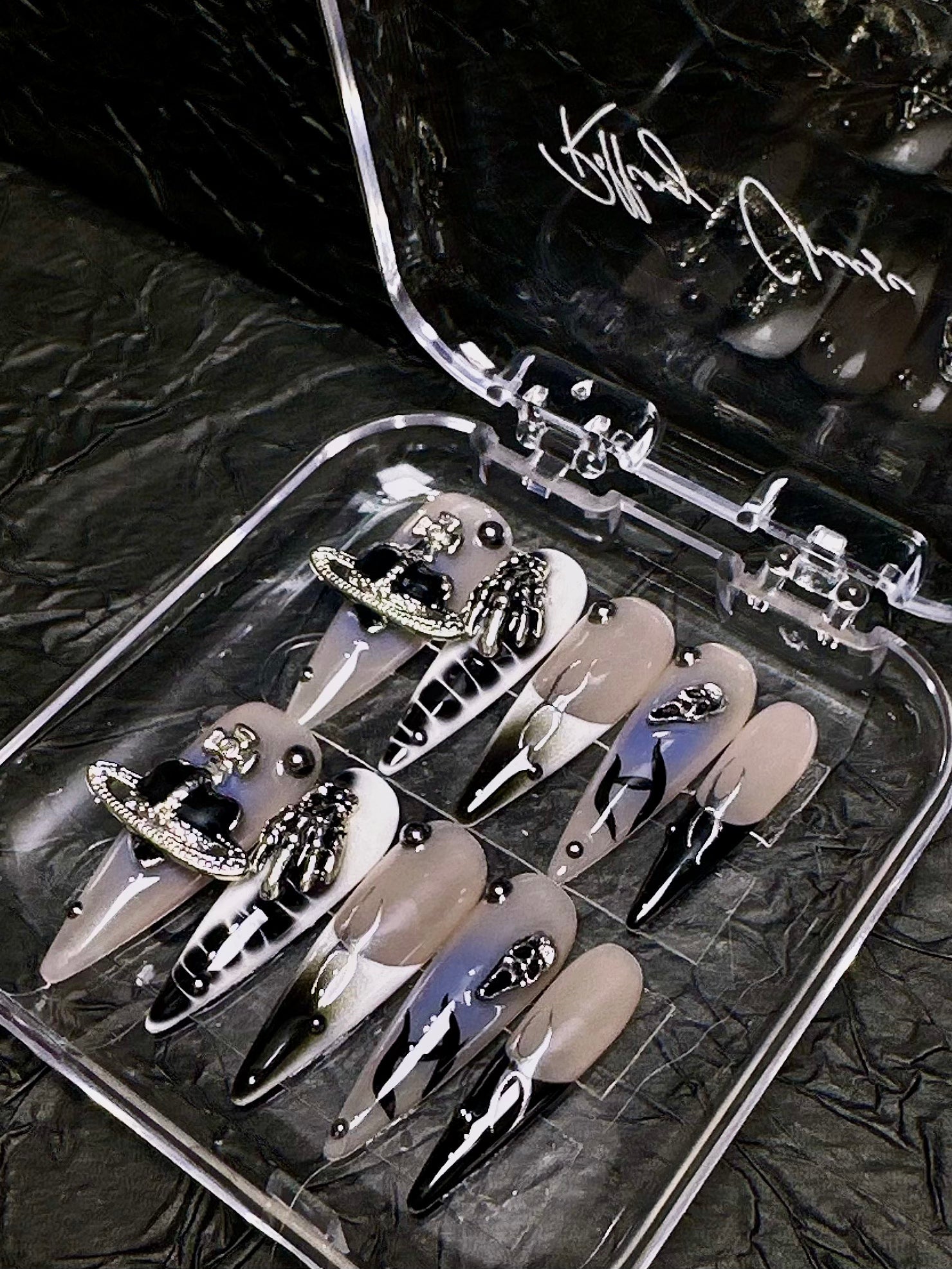 🖤 Gothic Blaze – Black Flame 3D Skeleton Press-On Nails