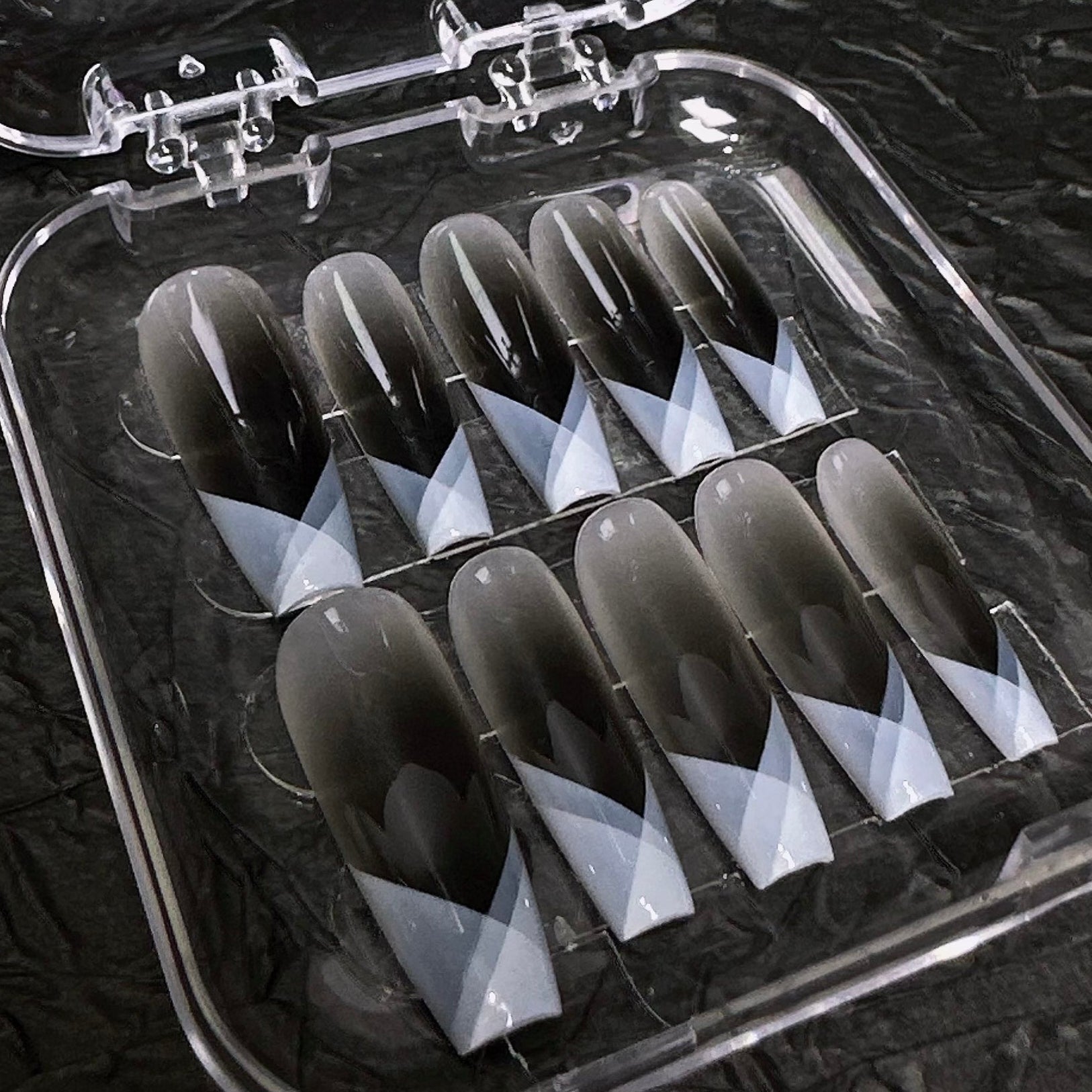 🖤 Monochrome Edge – Black & Gray Ombré French Tip Press-On Nails