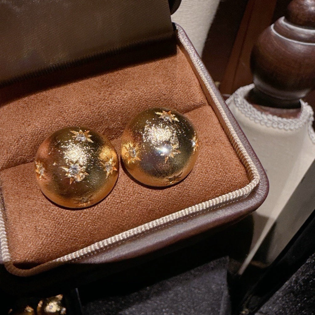 🪐Galaxy Glow Vintage Star Earrings – Golden Orb Studs with Crystal Stars