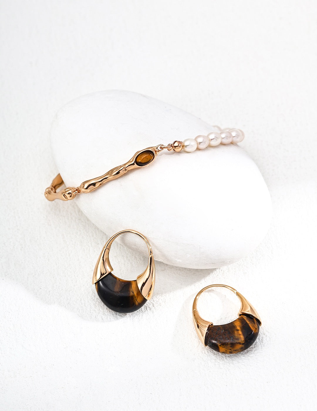 S925 Vintage Tiger Eye Hoop Earrings – Statement Design in Antique Gold