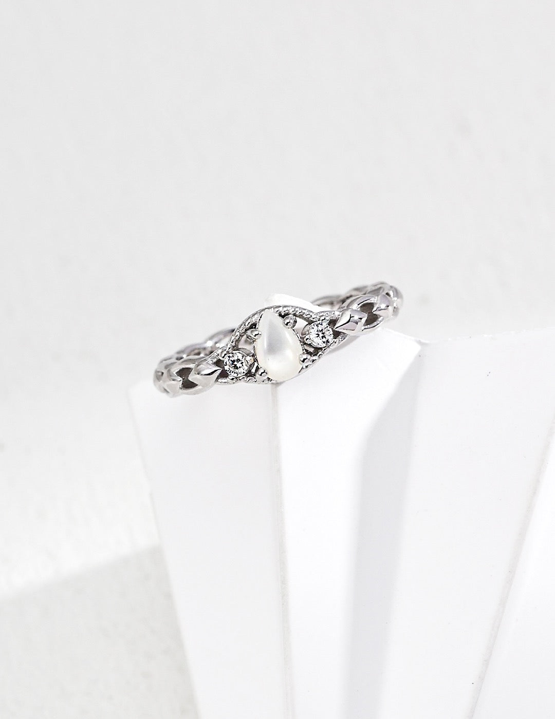 💍S925 Vintage Gemstone Ring – Lapis Lazuli / Mother of Pearl