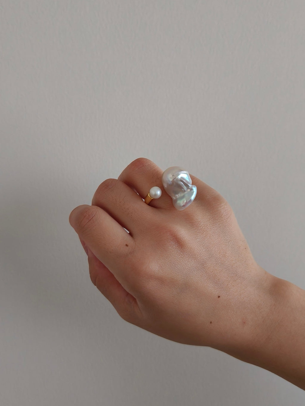 💍14K Gold-Filled Baroque Pearl Ring – Adjustable Minimalist Statement Design