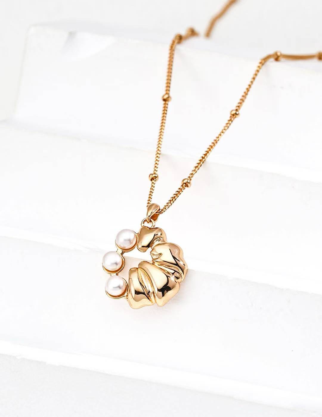 S925 Vintage Gold Pearl Pendant Necklace – Adjustable Retro Baroque Jewelry