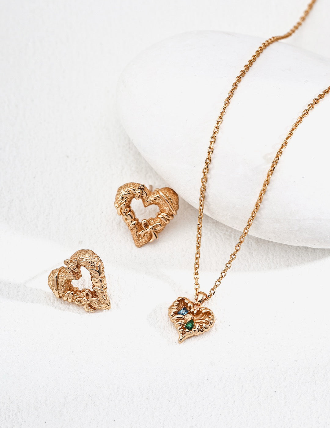 S925 Vintage Heart Necklace – Gold-Plated Sterling Silver with Zircon Pendant