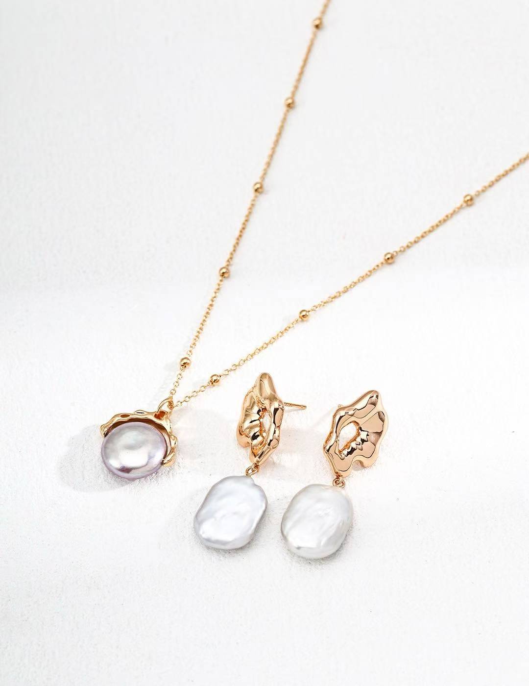 S925 Vintage Pearl Pendant Necklace – Natural Baroque Pearl with Gold-Plated Silver Chain