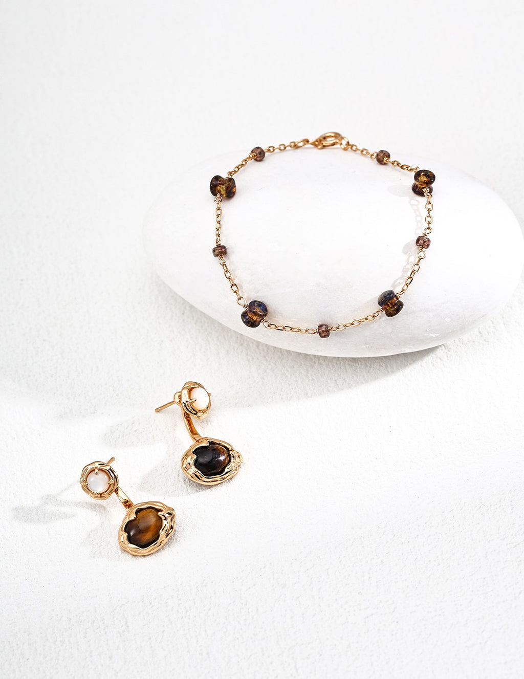 S925 Minimalist Glass Bead Bracelet – Vintage Gold Plated Adjustable Chain