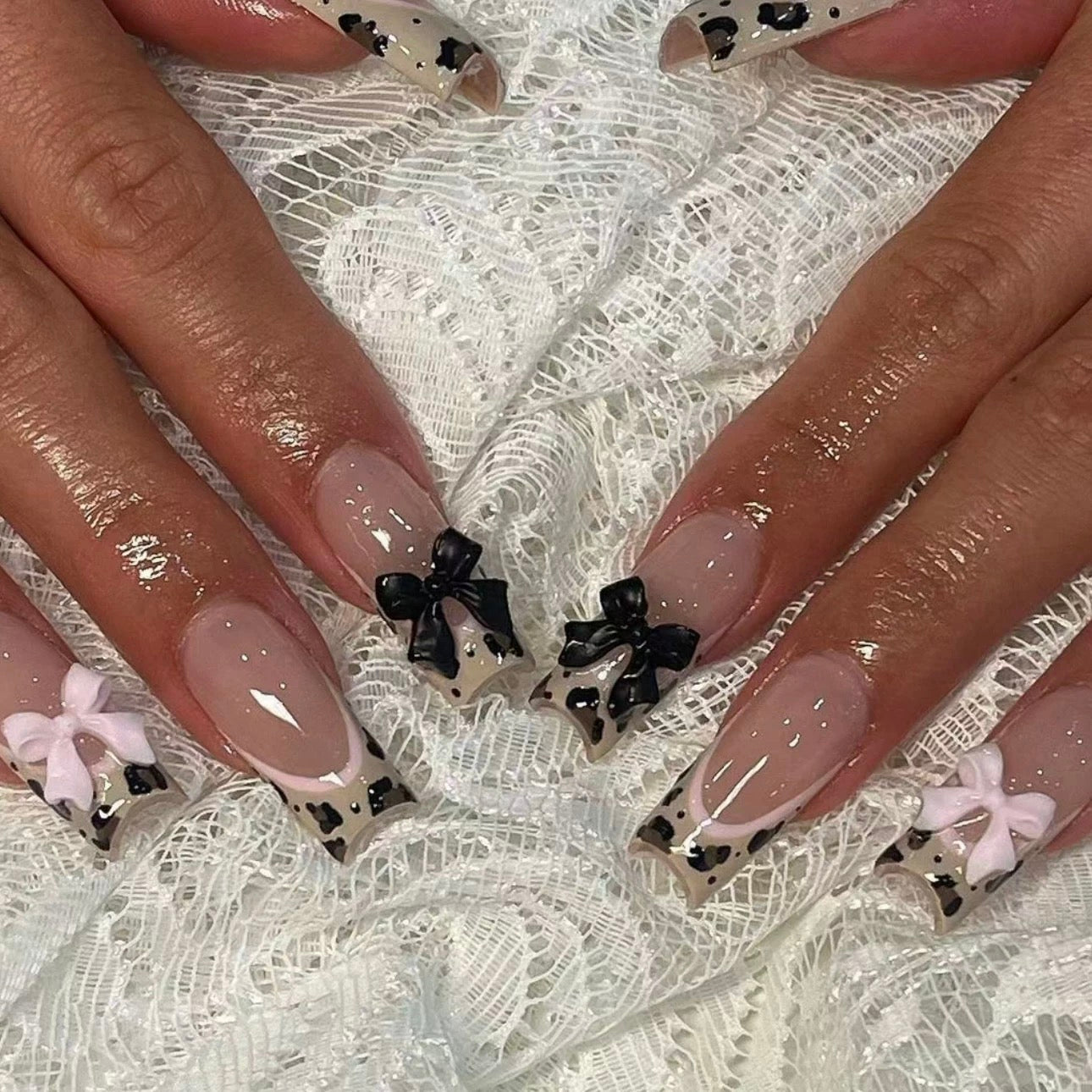 Leopard Bow Press-On Nails – Sweet & Spicy French Tip Design