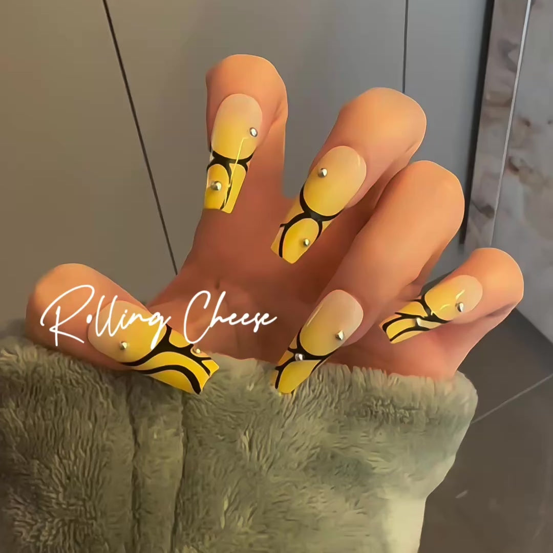 ⚡ Yellow-Black Strapped Gradient Nails – Edgy & Bold Statement Set