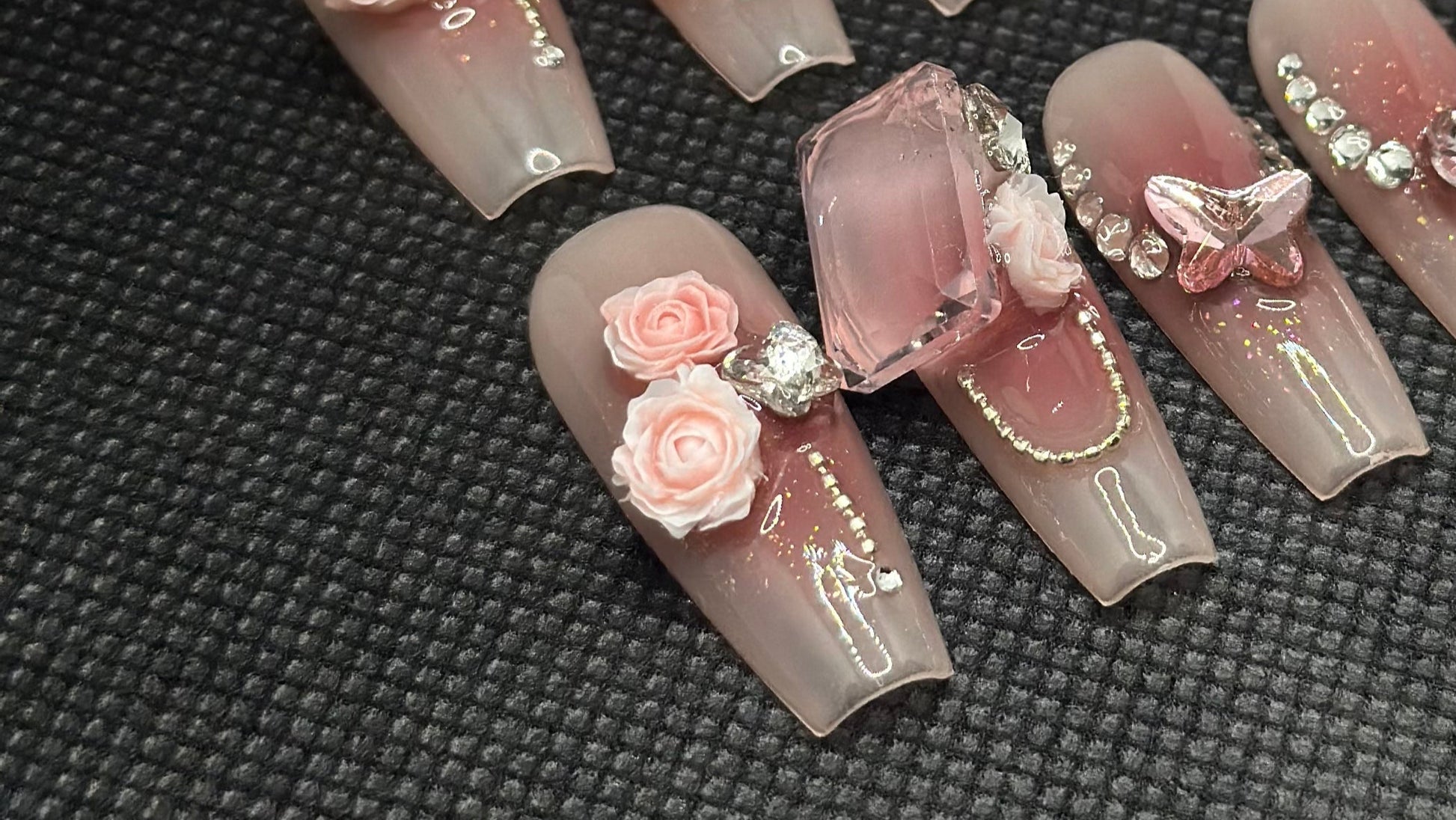 🌸 Rosy Romance Press-On Nails – 3D Flowers & Butterfly Crystals 💕